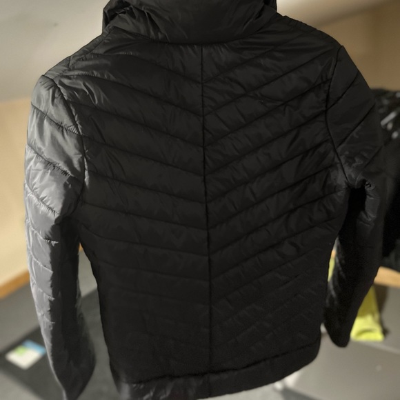 Women’s Free Country Black Puffer Thin Lightweight Fall Winter Casual ZipUp Coat - Picture 6 of 7